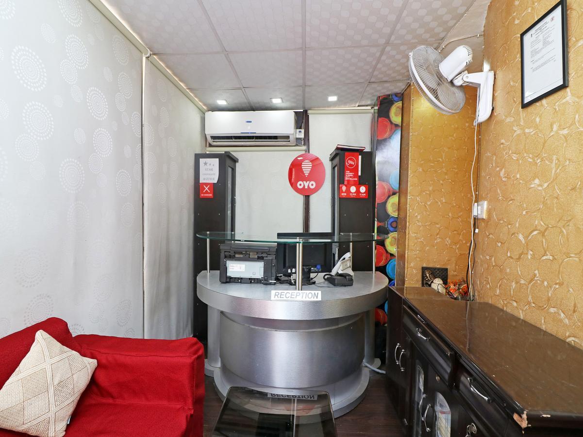 ホテル Oyo 13451 Star Corporate Avenue ニューデリー エクステリア 写真